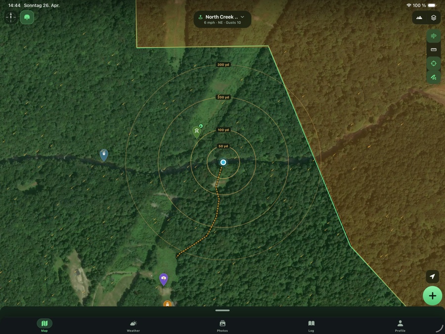 Range rings in yards (50, 100, 200, 300, 500) around the hunter position